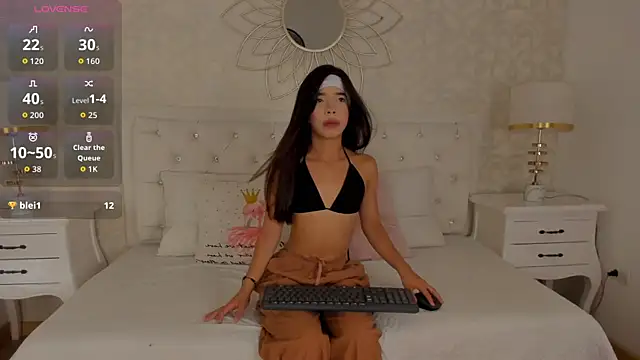 arianna cox   online show from 3, 10, 2025