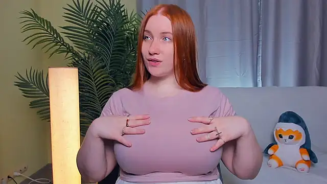 Snapshot of EthalCarlsqq chatting on 19, 9, 2025 EthalCarlsqq online show from 19, 9, 2025