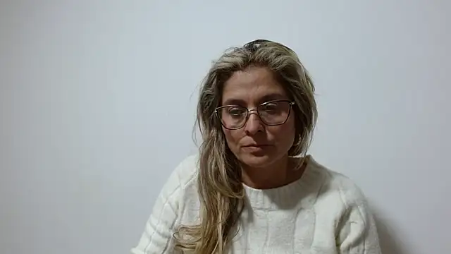 linda-mature43 online show from 24, 9, 2025