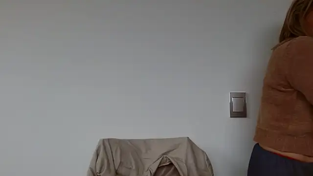 linda-mature43 online show from 18, 9, 2025