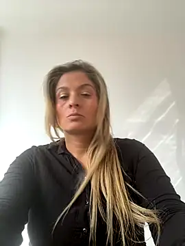 linda-mature43 online show from 27, 10, 2025