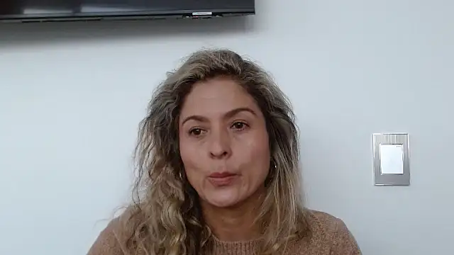 linda-mature43 online show from 11, 10, 2025