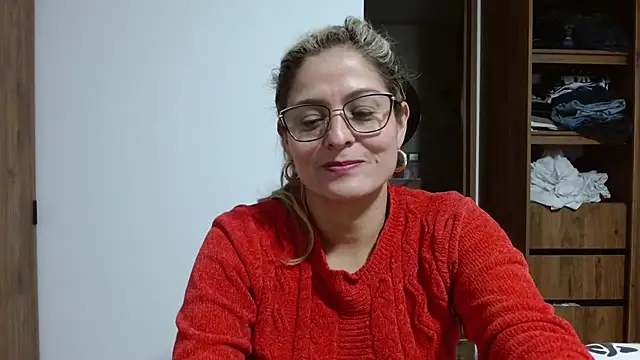 linda-mature43 online show from 8, 10, 2025