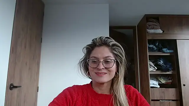 linda-mature43 online show from 28, 10, 2025