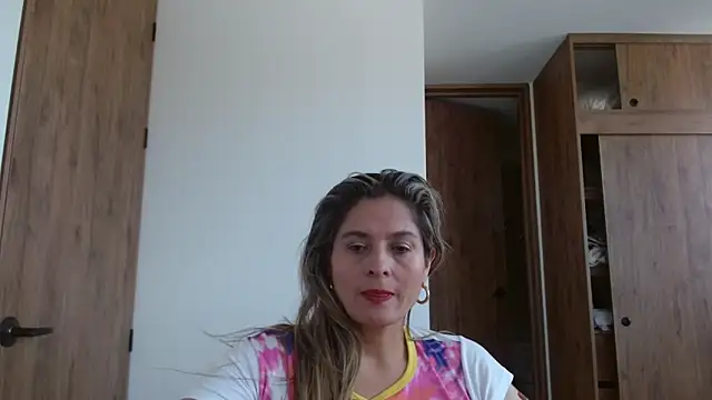 linda-mature43 online show from 7, 11, 2025