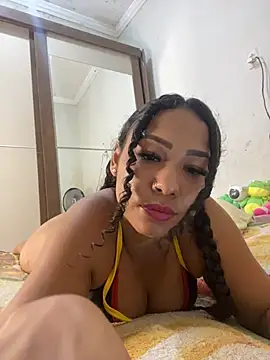 Snapshot of jhennyfer chatting on 20, 11, 2025 jhennyfer online show from 20, 11, 2025