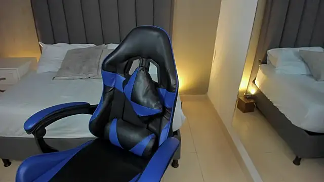 anagil  online show from 14, 4, 2026