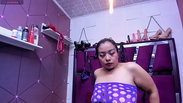 Asshley sky online show from 16, 10, 2025