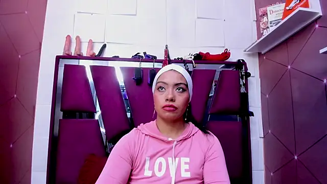 Asshley sky online show from 28, 11, 2025