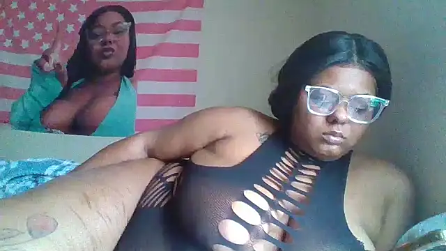 TharealBunn online show from 10, 4, 2026