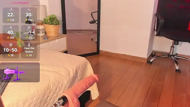 Snapshot of Honeyyy_Brown chatting on 15, 10, 2025 Honeyyy Brown online show from 15, 10, 2025