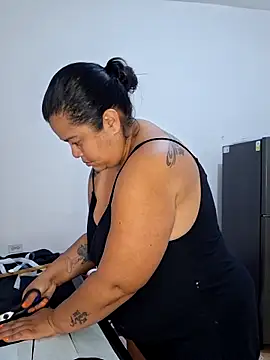 NARNYALABELLA online show from 18, 10, 2025