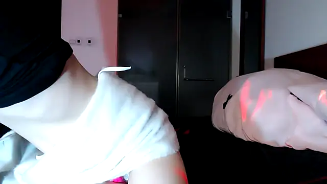 Snapshot of Cam-Ly chatting on 3, 11, 2025 Cam-Ly online show from 3, 11, 2025