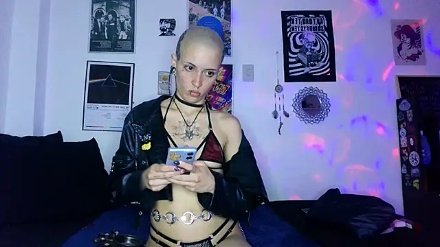 plutonbluemooon333 online show from 16, 10, 2025