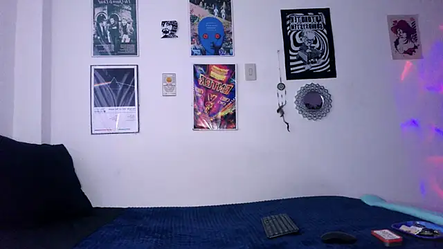 plutonbluemooon333 online show from 28, 11, 2025