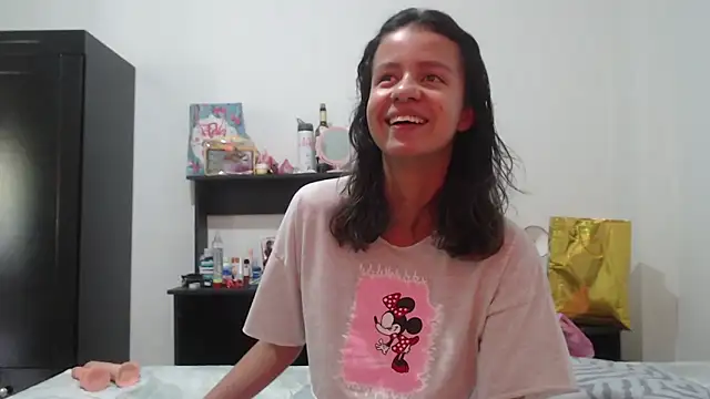 nathaly jones  online show from 12, 6, 2026