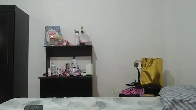 nathaly jones  online show from 11, 6, 2026