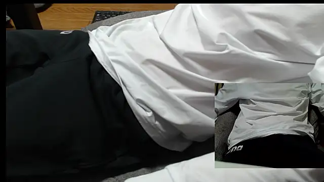Snapshot of Yasu2000 chatting on 10, 5, 2026 Yasu2000 online show from 10, 5, 2026