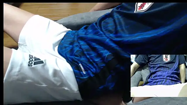 Snapshot of Yasu2000 chatting on 25, 6, 2026 Yasu2000 online show from 25, 6, 2026