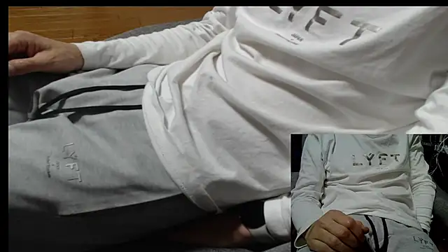 Snapshot of Yasu2000 chatting on 6, 6, 2026 Yasu2000 online show from 6, 6, 2026