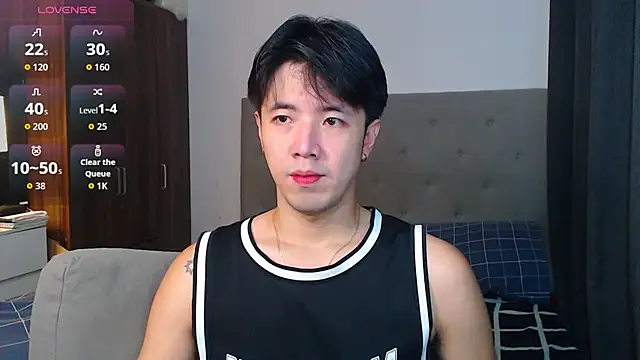 Snapshot of Addictiveboi chatting on 3, 10, 2025 Addictiveboi online show from 3, 10, 2025