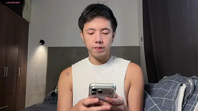 Snapshot of Addictiveboi chatting on 20, 6, 2026 Addictiveboi online show from 20, 6, 2026