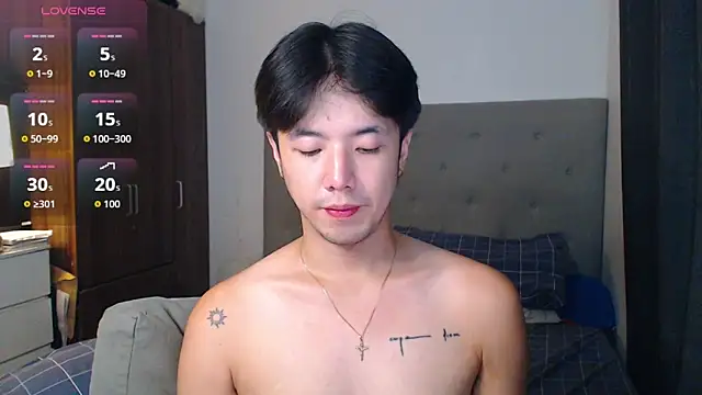 Snapshot of Addictiveboi chatting on 13, 10, 2025 Addictiveboi online show from 13, 10, 2025