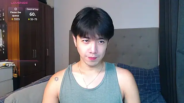 Snapshot of Addictiveboi chatting on 19, 10, 2025 Addictiveboi online show from 19, 10, 2025