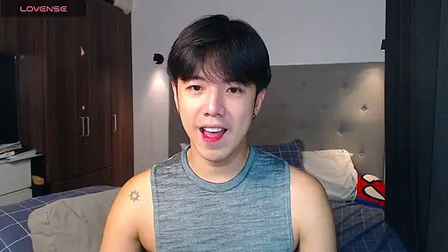 Snapshot of Addictiveboi chatting on 14, 11, 2025 Addictiveboi online show from 14, 11, 2025