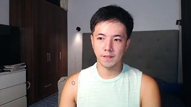 Snapshot of Addictiveboi chatting on 2, 3, 2026 Addictiveboi online show from 2, 3, 2026