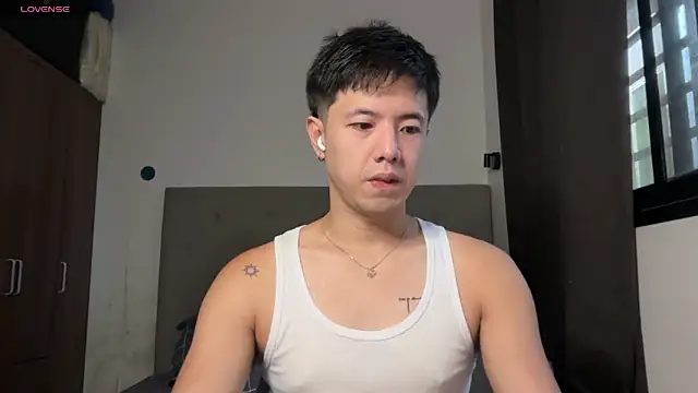 Snapshot of Addictiveboi chatting on 27, 6, 2026 Addictiveboi online show from 27, 6, 2026