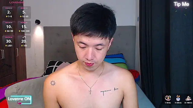 Snapshot of Addictiveboi chatting on 24, 11, 2025 Addictiveboi online show from 24, 11, 2025