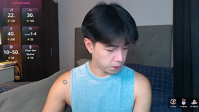 Snapshot of Addictiveboi chatting on 28, 10, 2025 Addictiveboi online show from 28, 10, 2025