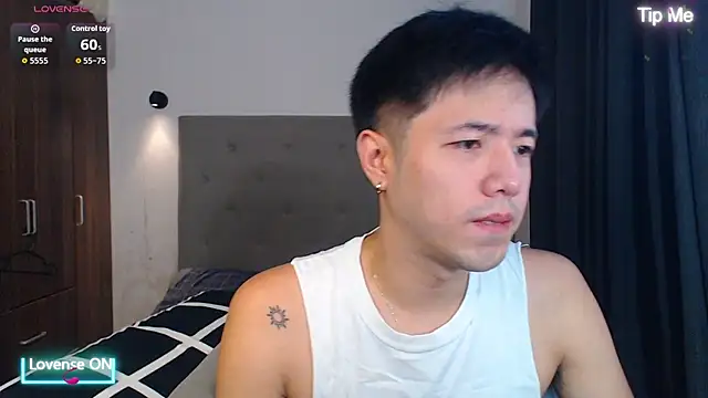 Snapshot of Addictiveboi chatting on 29, 11, 2025 Addictiveboi online show from 29, 11, 2025