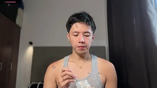 Snapshot of Addictiveboi chatting on 2, 7, 2026 Addictiveboi online show from 2, 7, 2026