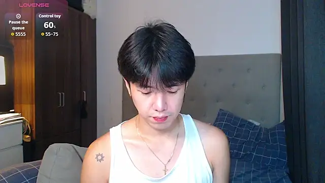 Snapshot of Addictiveboi chatting on 18, 10, 2025 Addictiveboi online show from 18, 10, 2025