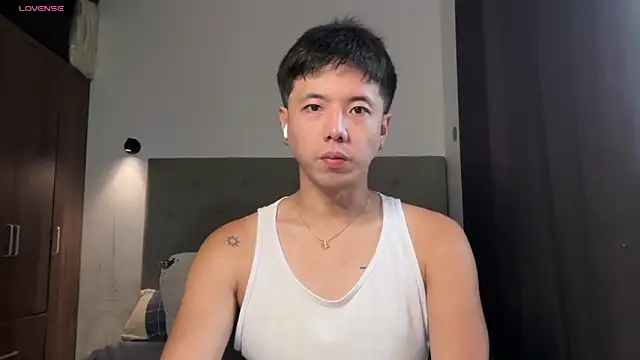 Snapshot of Addictiveboi chatting on 26, 6, 2026 Addictiveboi online show from 26, 6, 2026