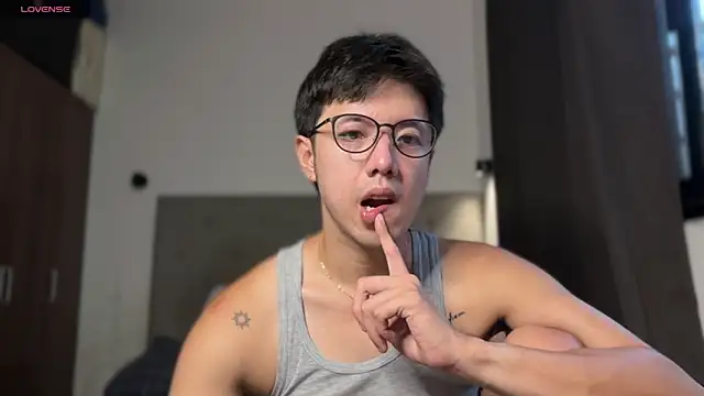 Snapshot of Addictiveboi chatting on 16, 7, 2026 Addictiveboi online show from 16, 7, 2026