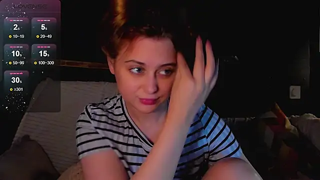 Snapshot of Alice_Wander chatting on 23, 11, 2025 Alice Wander online show from 23, 11, 2025