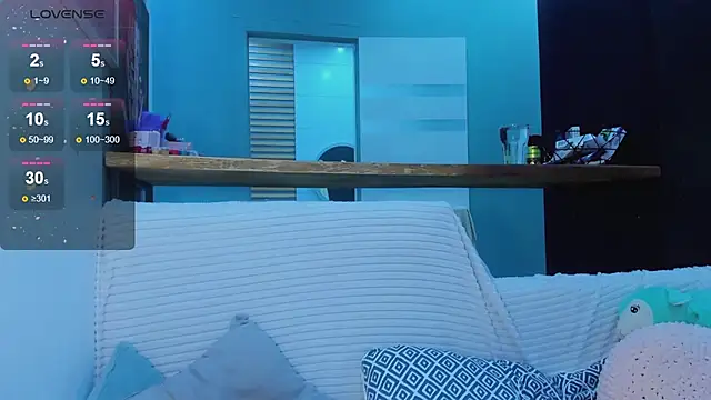 Snapshot of Alice_Wander chatting on 15, 11, 2025 Alice Wander online show from 15, 11, 2025