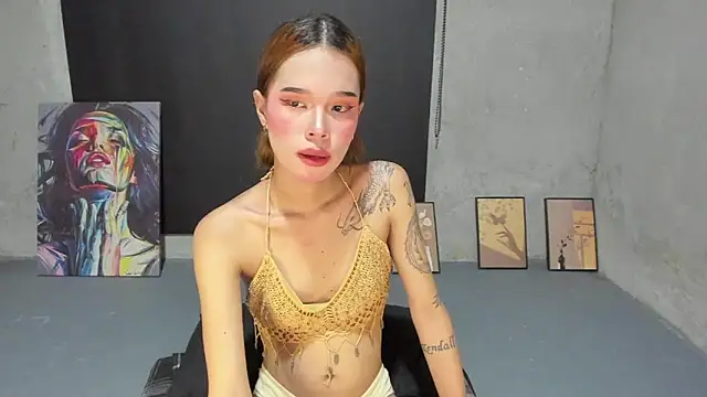 Colette Thompson online show from 31, 10, 2025