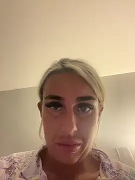 EllieMaeBaby online show from 10, 10, 2025