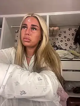 EllieMaeBaby online show from 14, 4, 2026