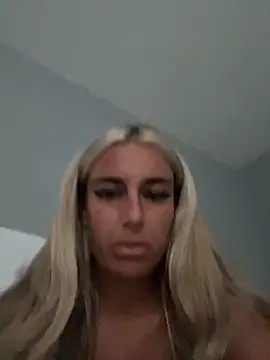 EllieMaeBaby online show from 18, 9, 2025