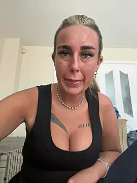 EllieMaeBaby online show from 11, 4, 2026