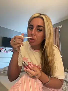 EllieMaeBaby online show from 5, 12, 2025