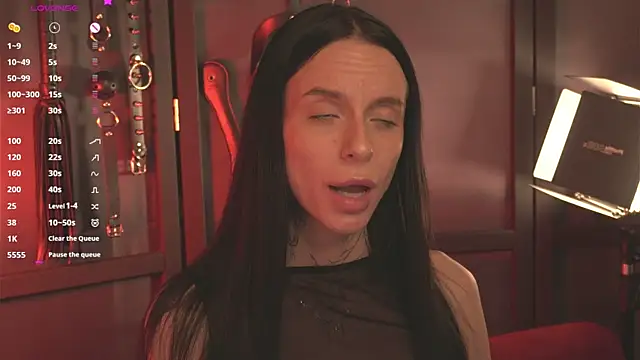 livia starwars online show from 7, 10, 2025