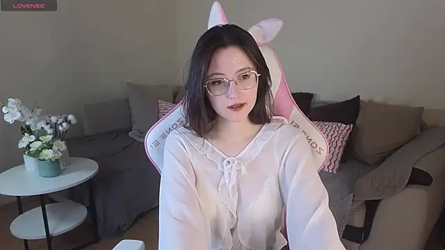 Snapshot of EsmaWonka chatting on 13, 11, 2025 EsmaWonka online show from 13, 11, 2025