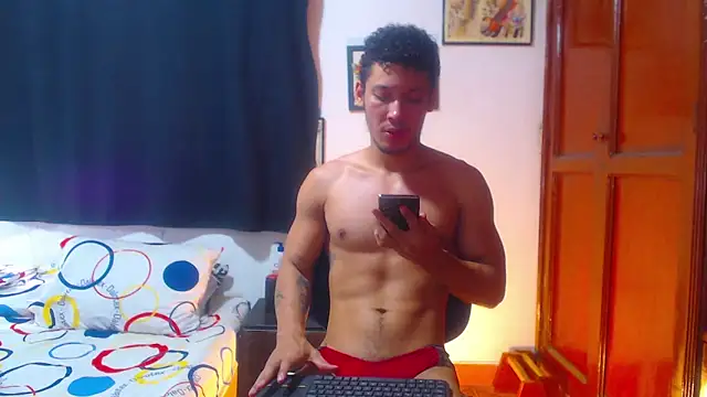 Snapshot of RuiMaddoox chatting on 1, 10, 2025 RuiMaddoox online show from 1, 10, 2025