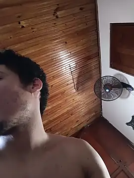 Snapshot of RuiMaddoox chatting on 19, 11, 2025 RuiMaddoox online show from 19, 11, 2025